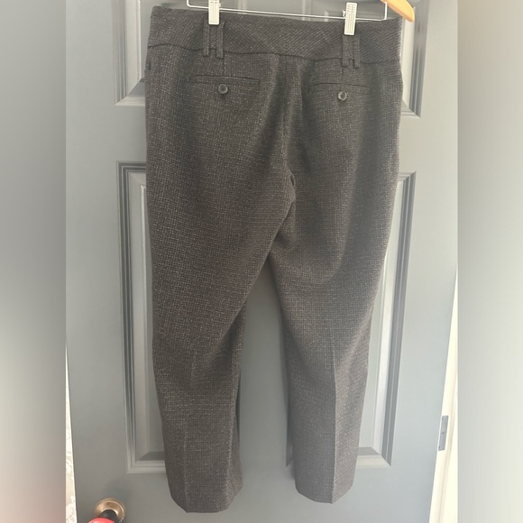 2 pairs Limited summer capris - Picture 6 of 7